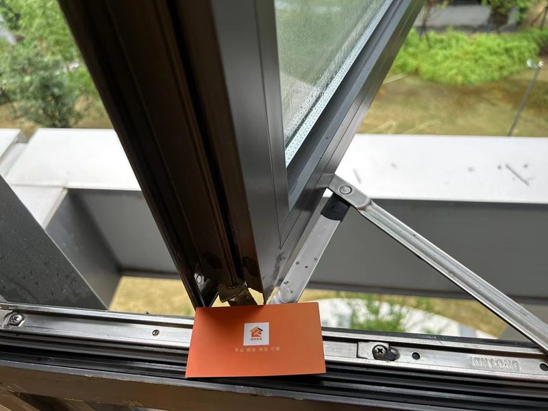 武汉保洁施工进行中